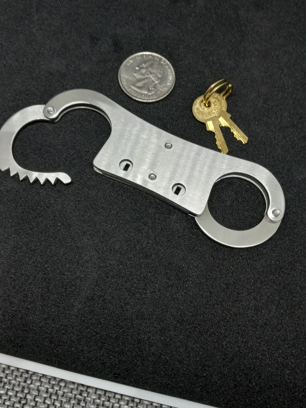 Stainless Steel  Finger Handcuffs